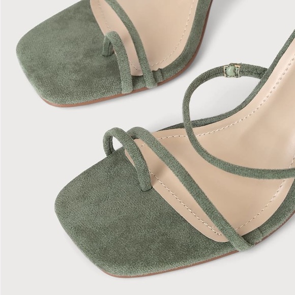 Lulus heels - Picture 4 of 7